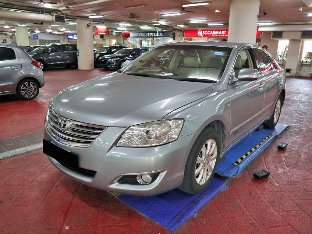 Toyota Camry 2.0A (COE till 05/2029)
