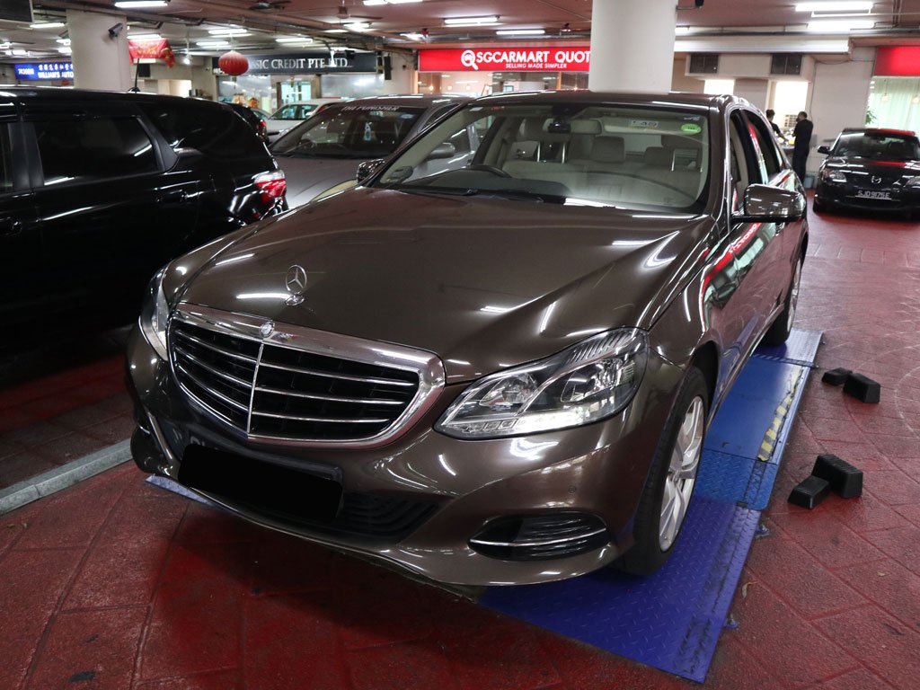 Mercedes Benz E250 Sedan (R17)