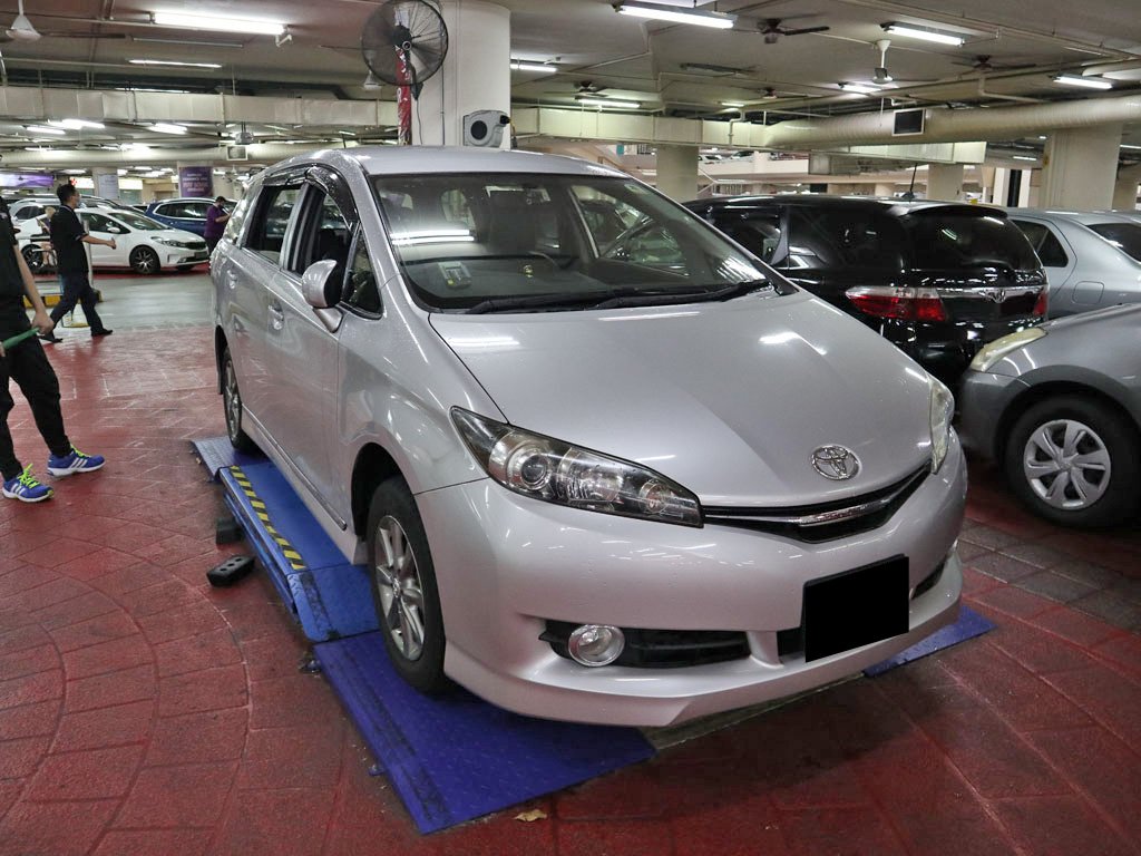 Toyota Wish 1.8A CVT