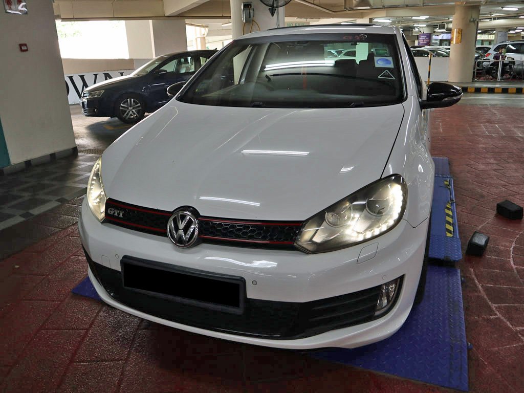 Volkswagen Golf GTI E35 2.0A