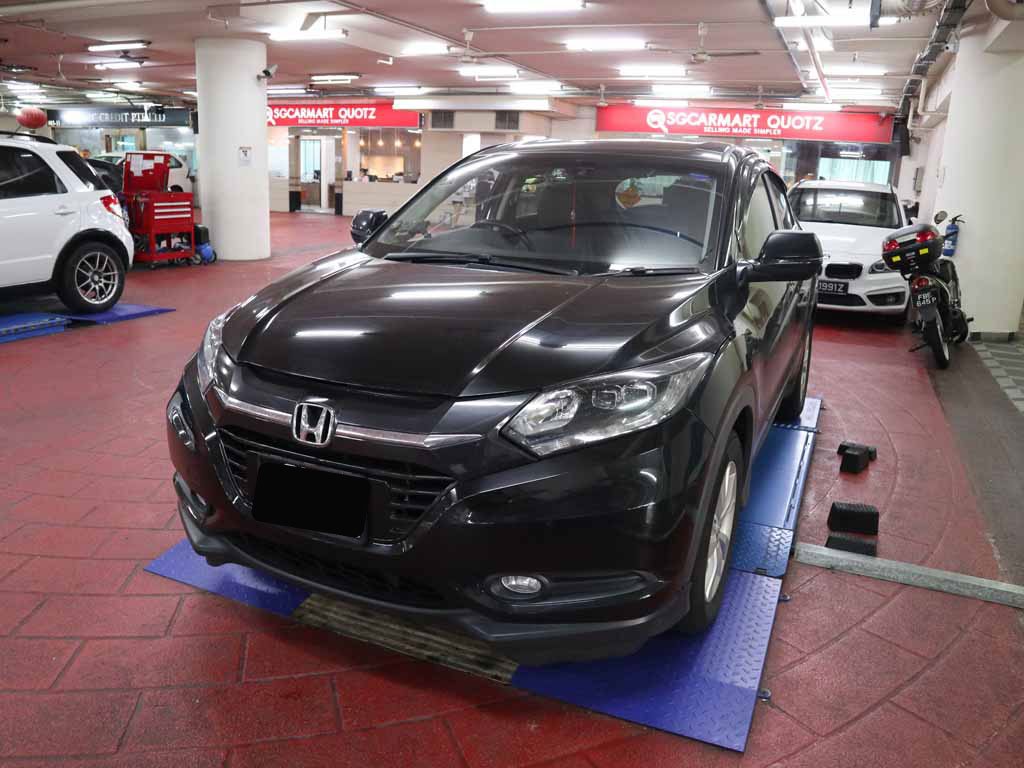 Honda Vezel 1.5X CVT