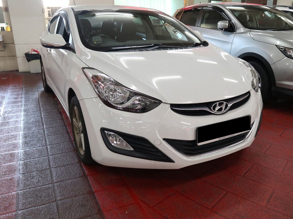 Hyundai Elantra 1.6A