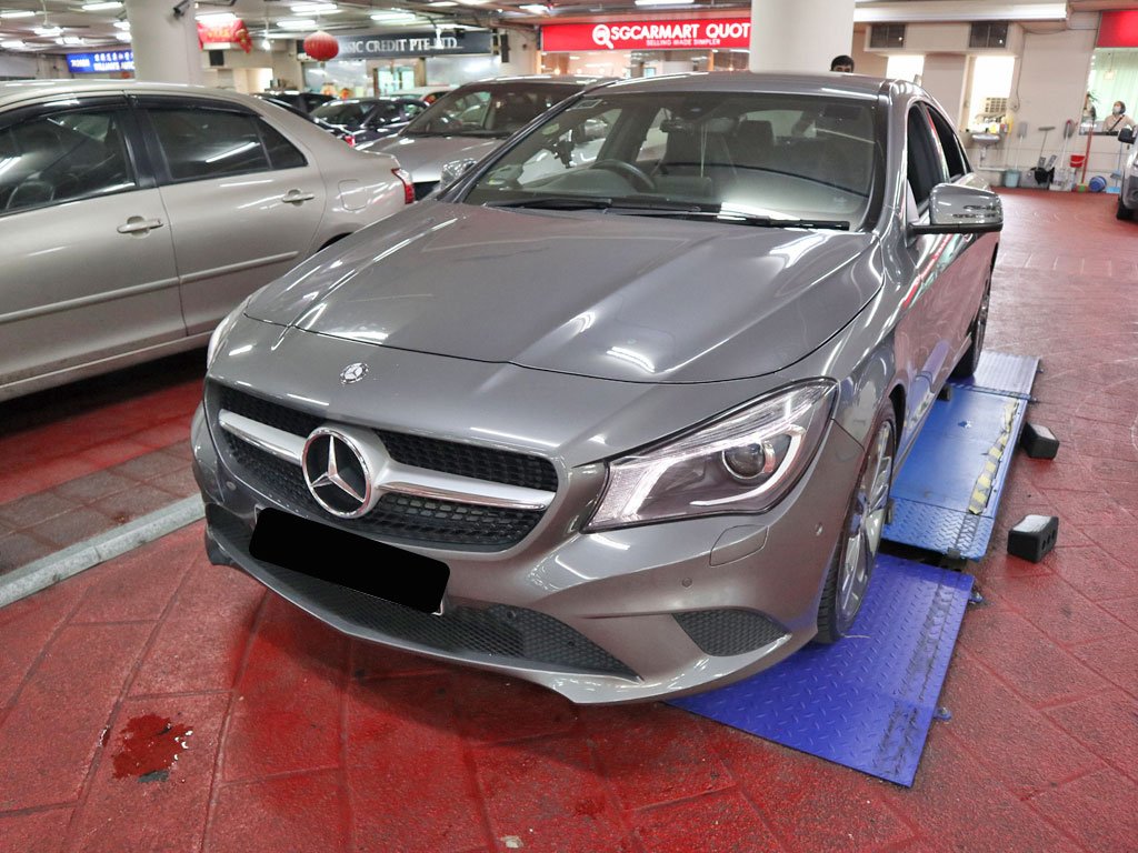 Mercedes Benz CLA180 (R18 BI)