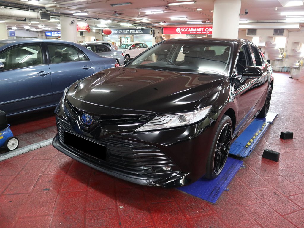 Toyota Camry 2.5G CVT (Hybrid)
