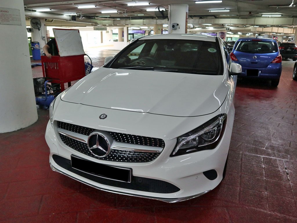 Mercedes Benz CLA200 Coupe Urban (R18 LED)