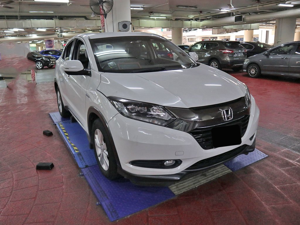 Honda Vezel 1.5X A (Hybrid)