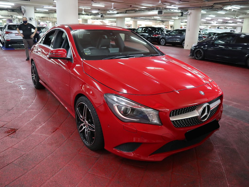 Mercedes Benz CLA200 (R18 BI)