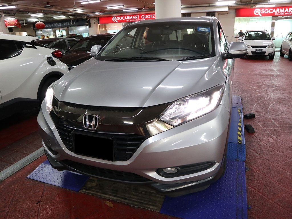 Honda Vezel 1.5X A (Hybrid)