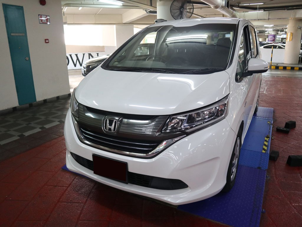 Honda Freed 1.5G Auto (Hybrid)