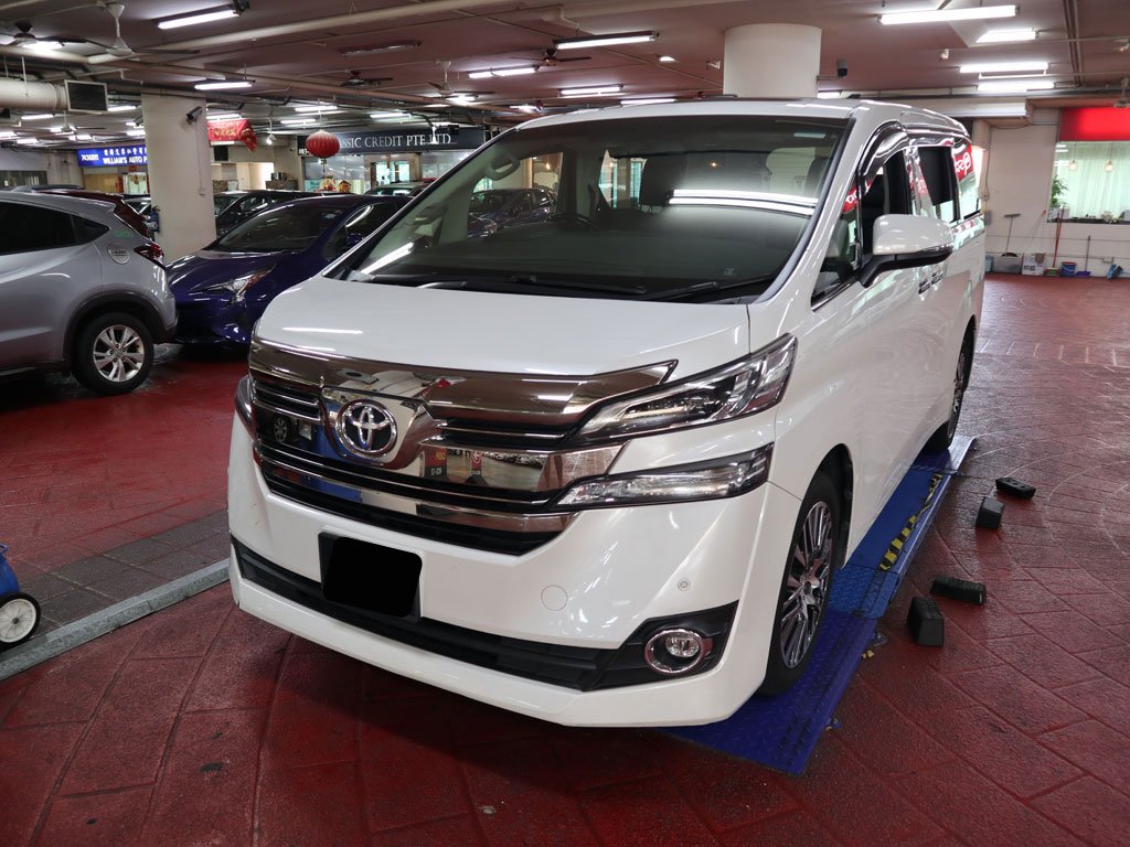 Toyota Vellfire 2.5A CVT Sunroof