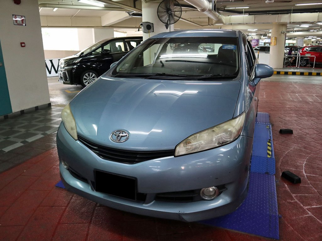 Toyota Wish 1.8 CVT