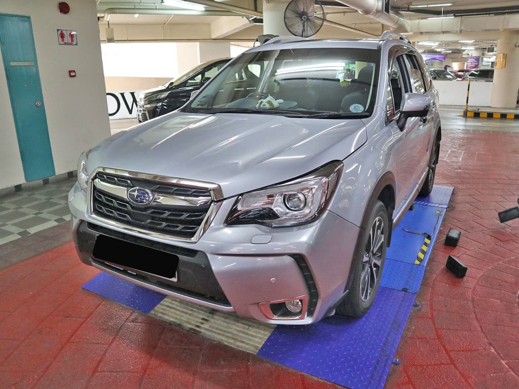 Subaru Forester 2.0XT CVT Sunroof