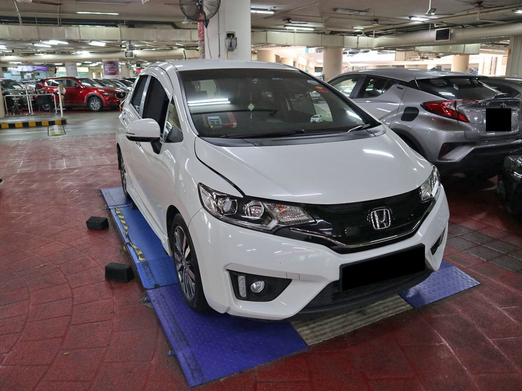 Honda Jazz 1.5A VTIR CVT