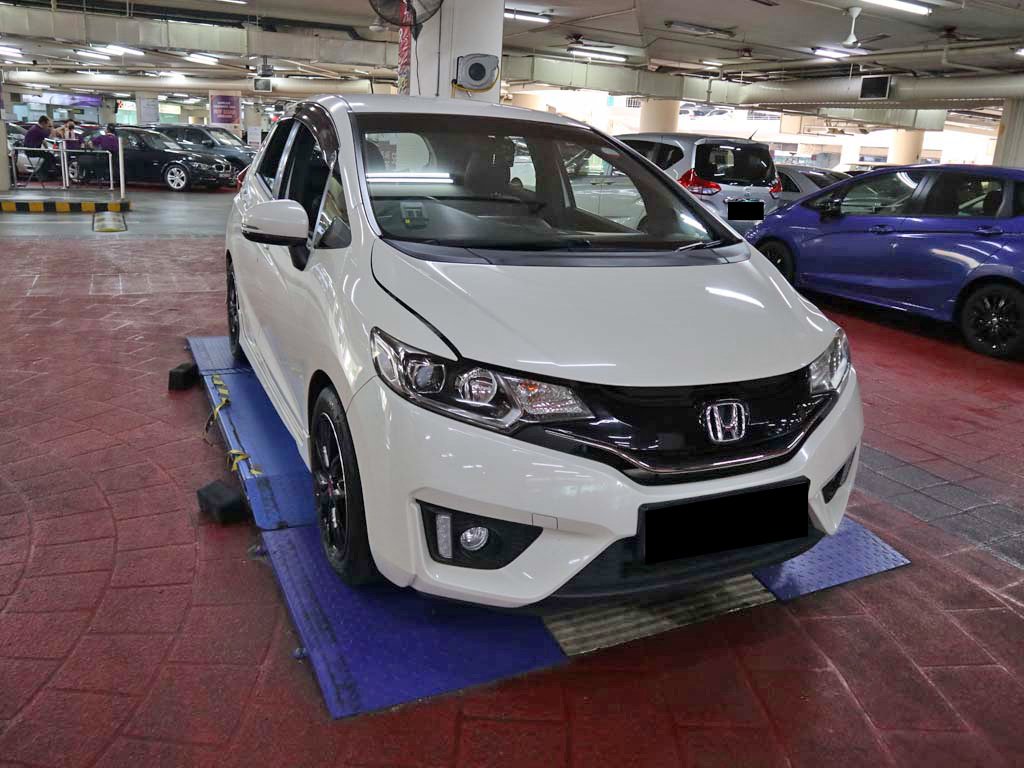 Honda Jazz 1.5A VTIR CVT