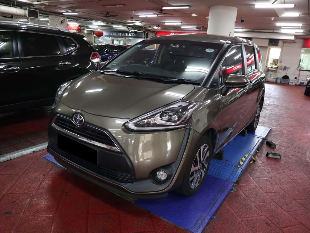 Toyota Sienta 1.5A CVT Elegance