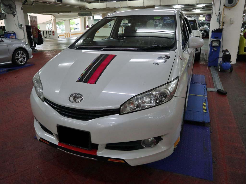 Toyota Wish 1.8 CVT