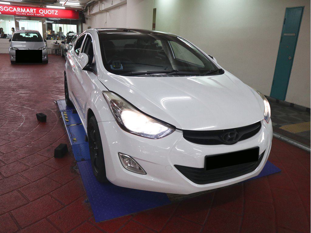 Hyundai Elantra 1.6A (COE till 02/2026)