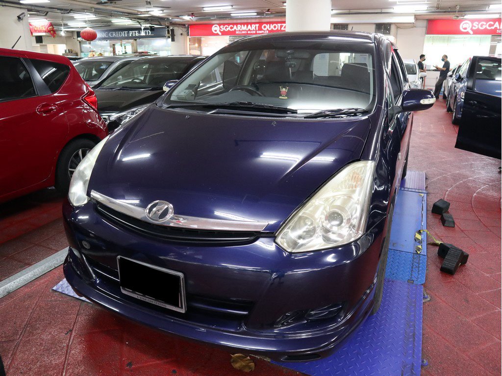 Toyota Wish 1.8A (COE till 09/2023)