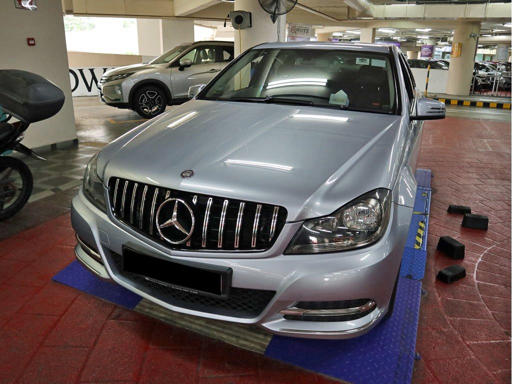 Mercedes Benz C180 BlueEfficiency