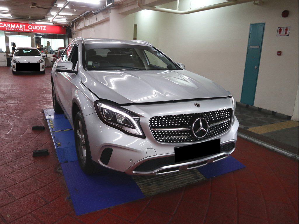 Mercedes Benz GLA180 Urban (R18 LED)