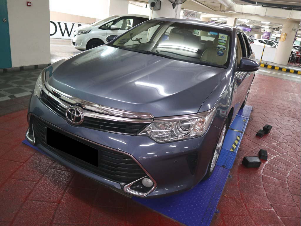 Toyota Camry 2.5 Auto
