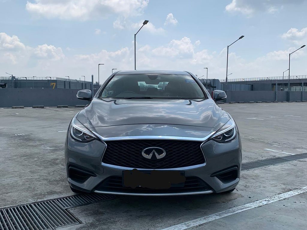 Infiniti Q30 1.5D DCT