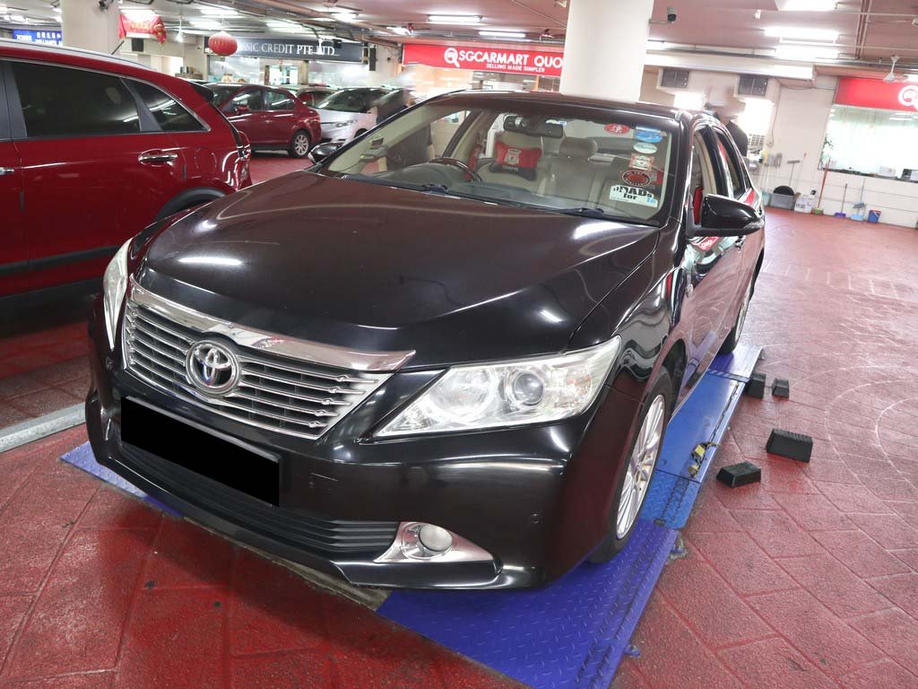 Toyota Camry 2.5 Auto