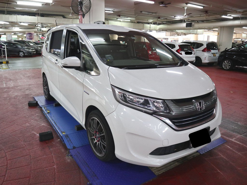 Honda Freed 1.5G Auto (Hybrid)