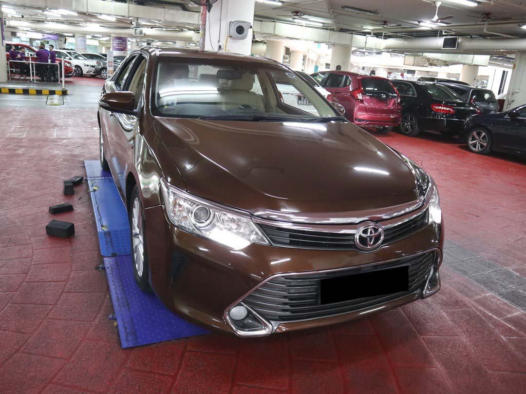 Toyota Camry 2.5 Auto