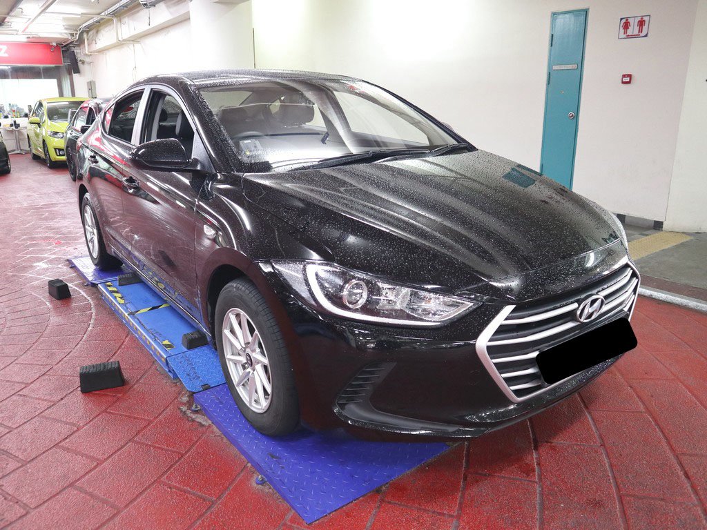 Hyundai Elantra 1.6A GLS (AMS)