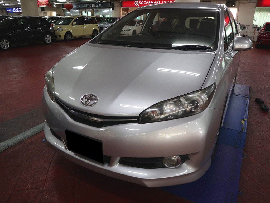 Toyota Wish 1.8 CVT