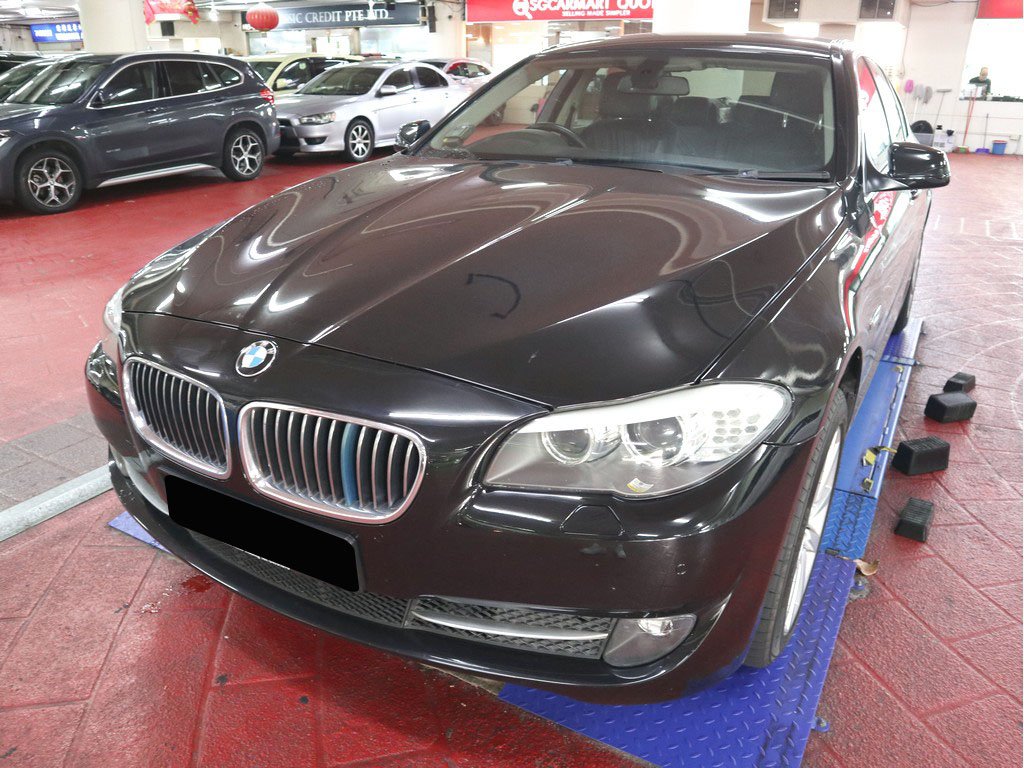 BMW 523I 2.5A (COE till 08/2030)