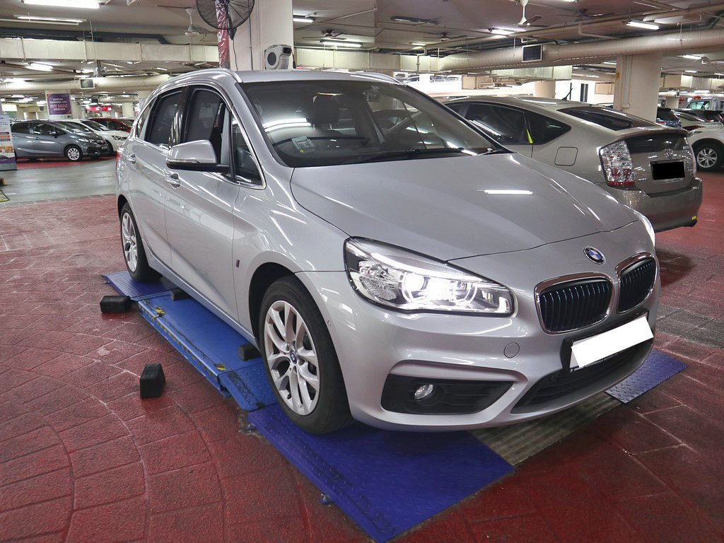 BMW 225XE LED NV HUD (Hybrid)