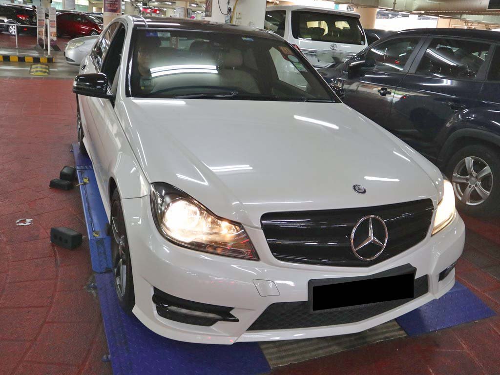 Mercedes Benz C180 BlueEfficiency