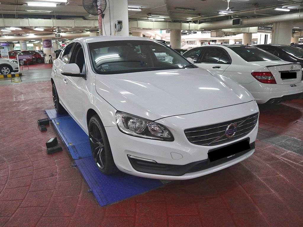 Volvo S60 T2