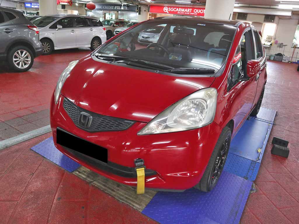 Honda Fit 1.3G Skyroof A (COE till 04/2024)