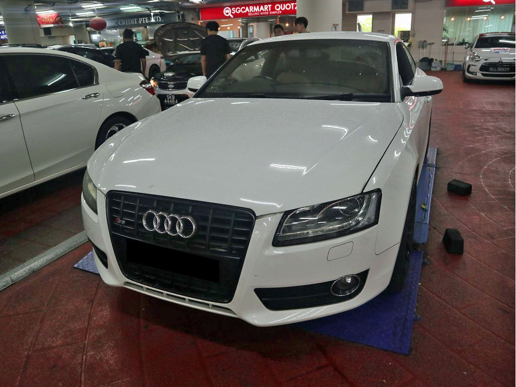 Audi A5 2.0L TFSI Quattro (COE till 12/2029)