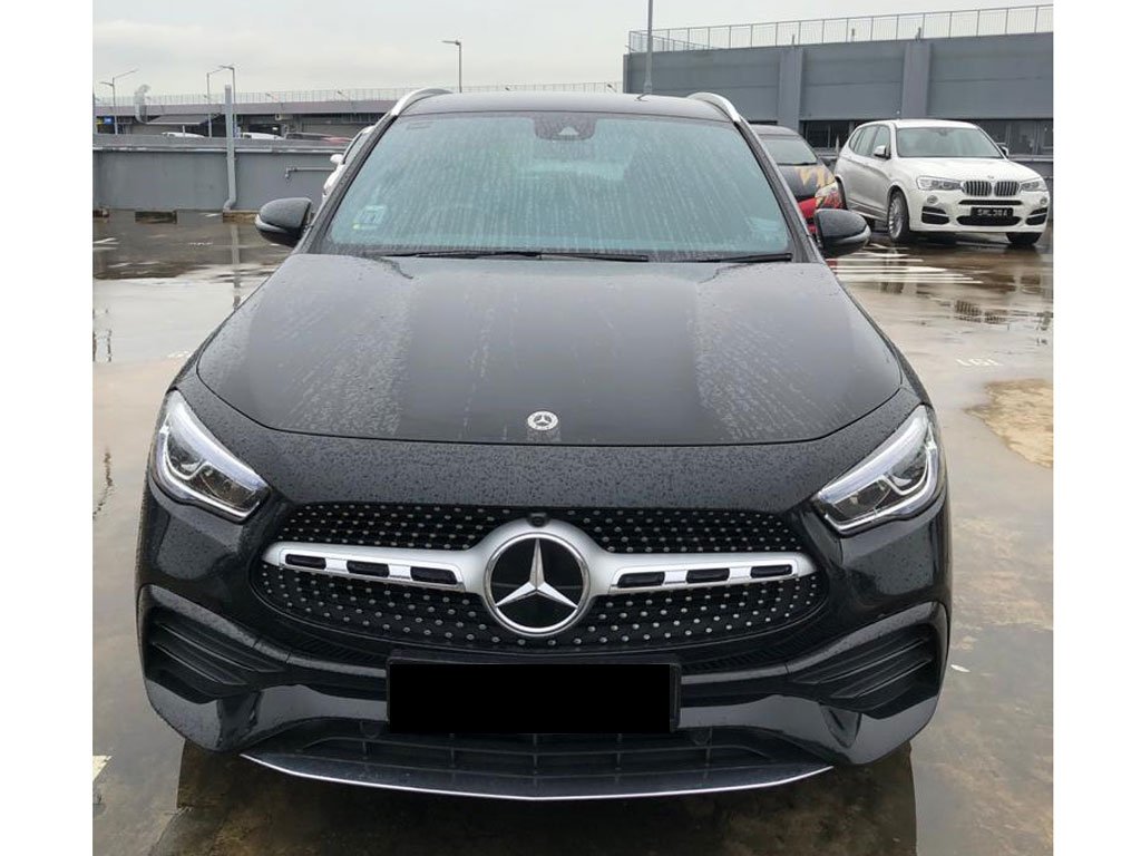 Mercedes Benz GLA200 AMG Line