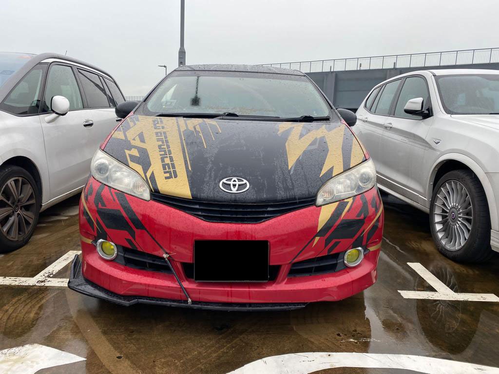 Toyota Wish 2.0A (COE till 02/30)