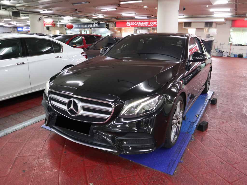 Mercedes Benz E220D AMG Line Premium