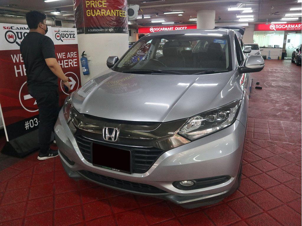 Honda Vezel 1.5X Auto (Hybrid)