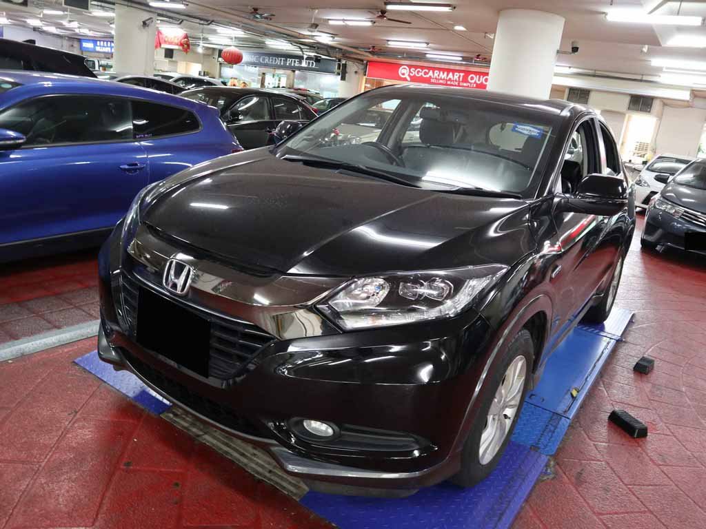 Honda Vezel 1.5X Auto (Hybrid)