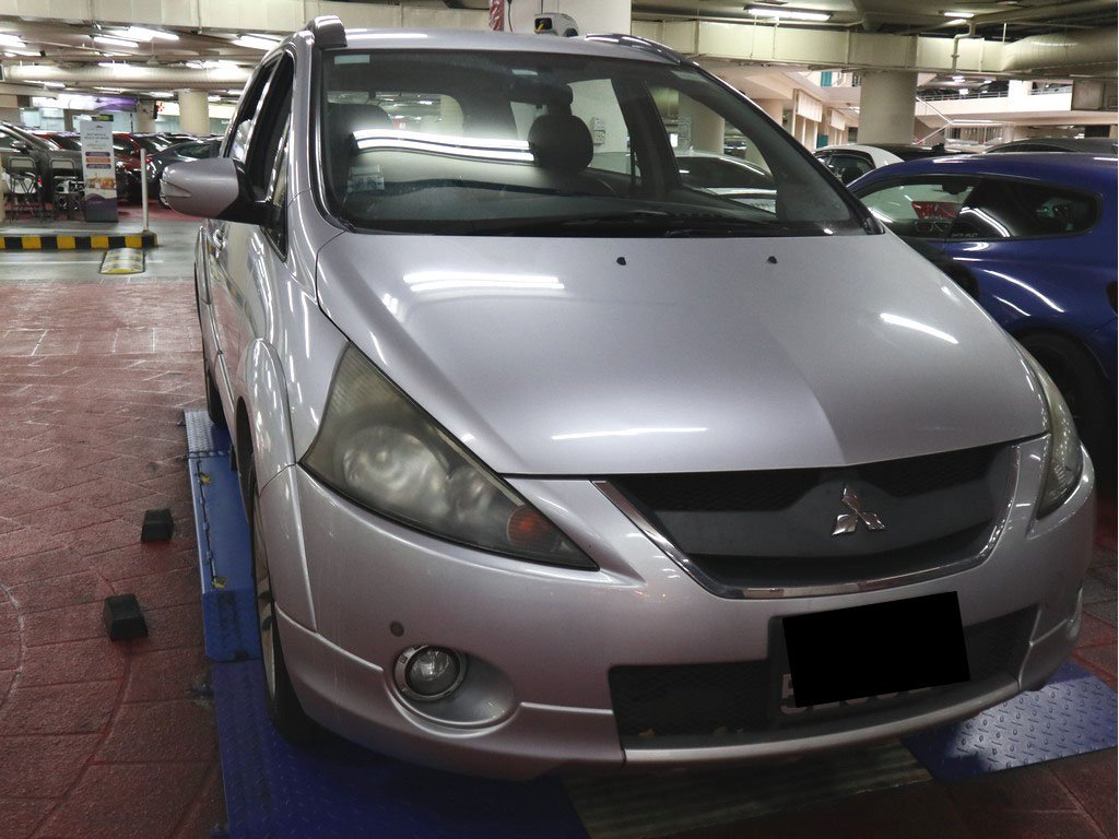 Mitsubishi Grandis 2.4L A Sport-Gear (COE till 04/2022)