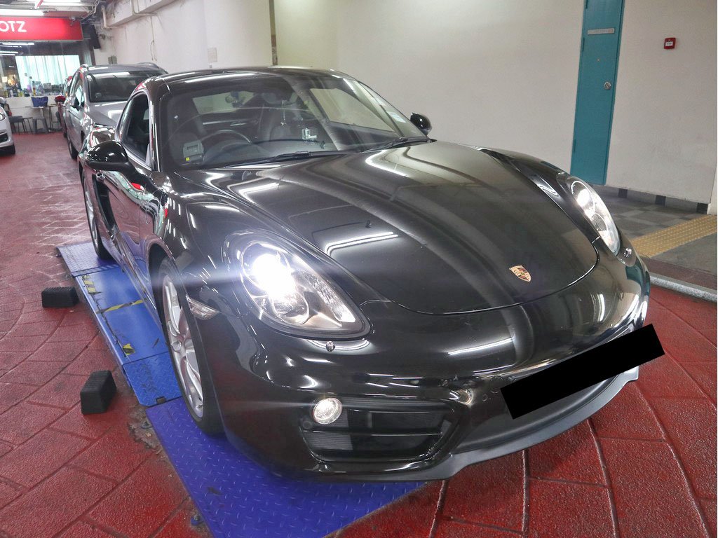 Porsche 981 Cayman PDK E5