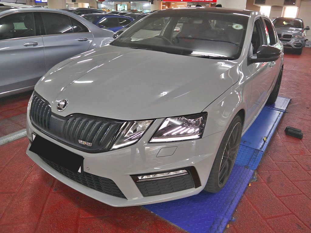 Skoda Octavia RS 2.0A TSI Aidisplay