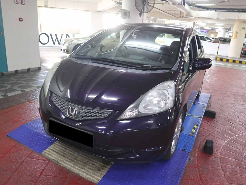 Honda Jazz 1.3L AT (COE till 11/2023)