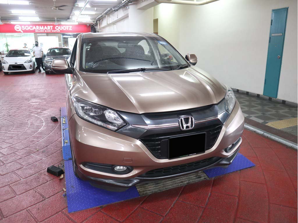 Honda Vezel 1.5X Auto (Hybrid)