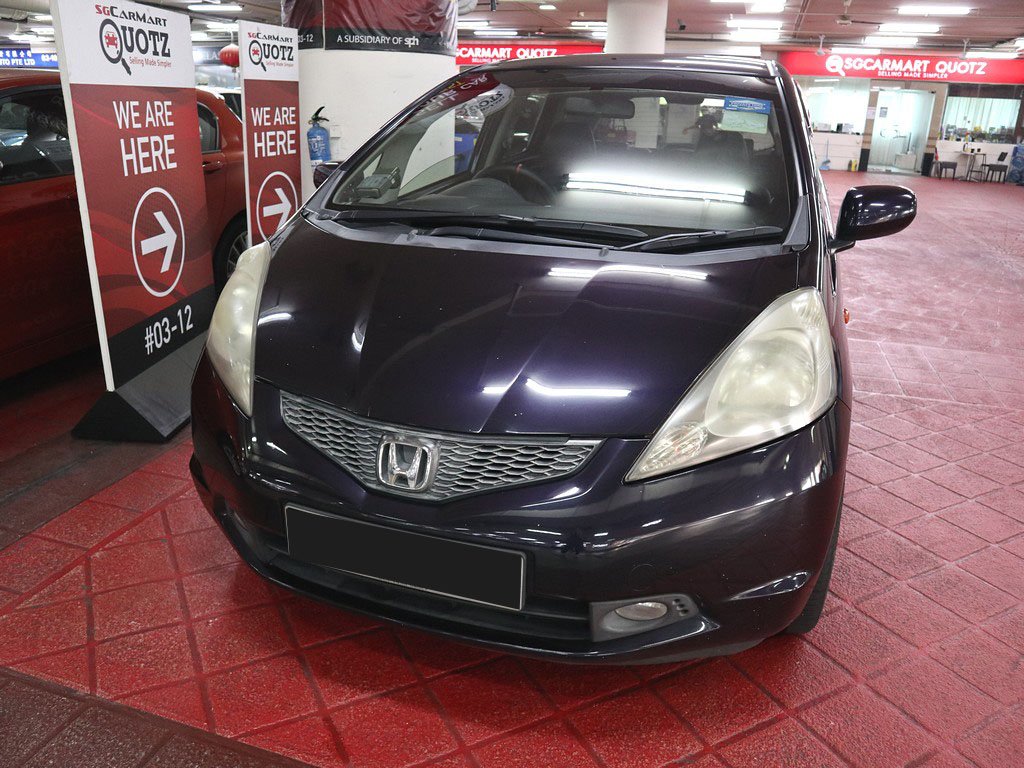 Honda Fit 1.3G A (COE till 11/2023)