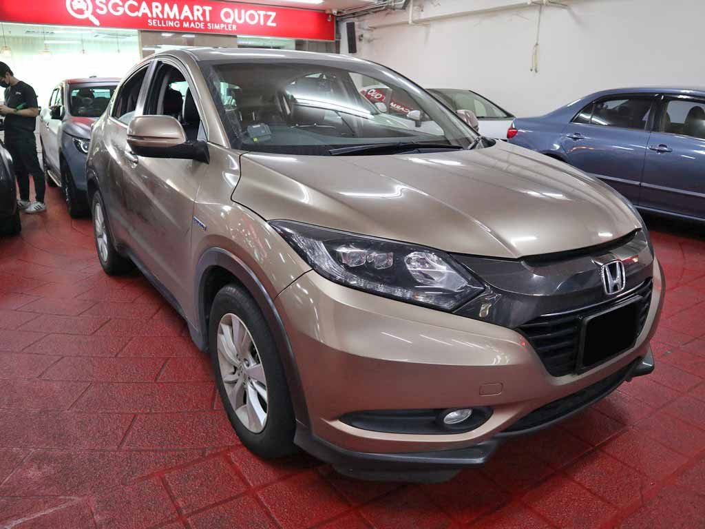 Honda Vezel 1.5X A (Hybrid)
