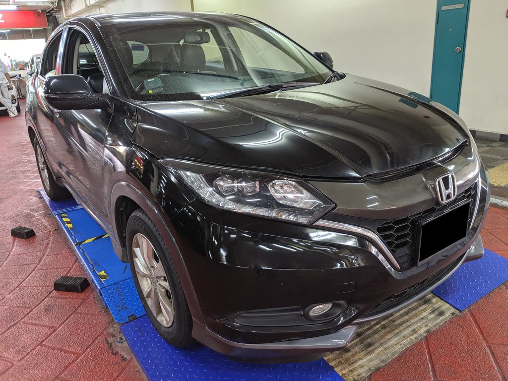Honda Vezel 1.5X A (Hybrid)